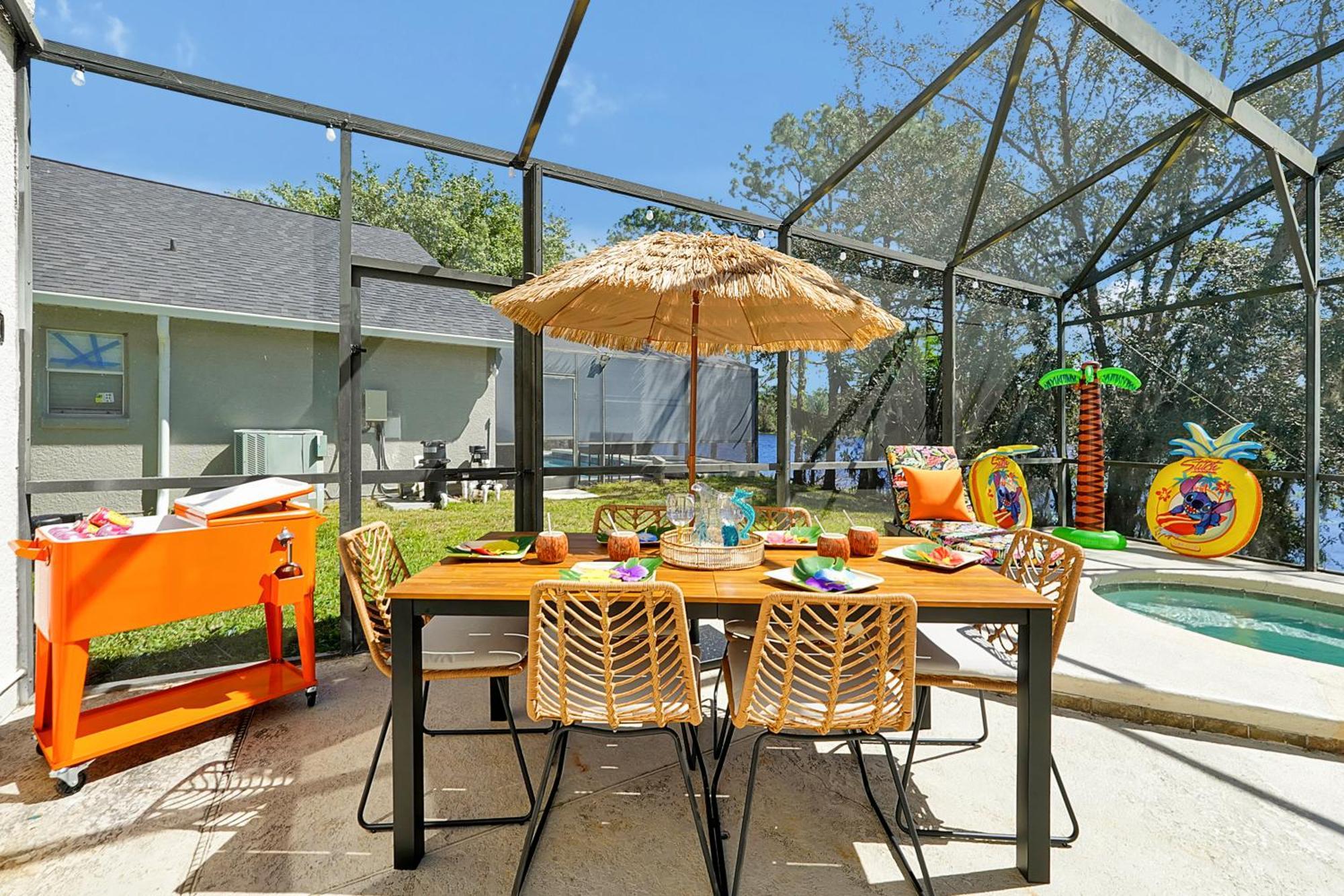 Casa de férias Lilo & Stitch's Hawaiian Getaway - Heated Pool - Bbq - Close To *